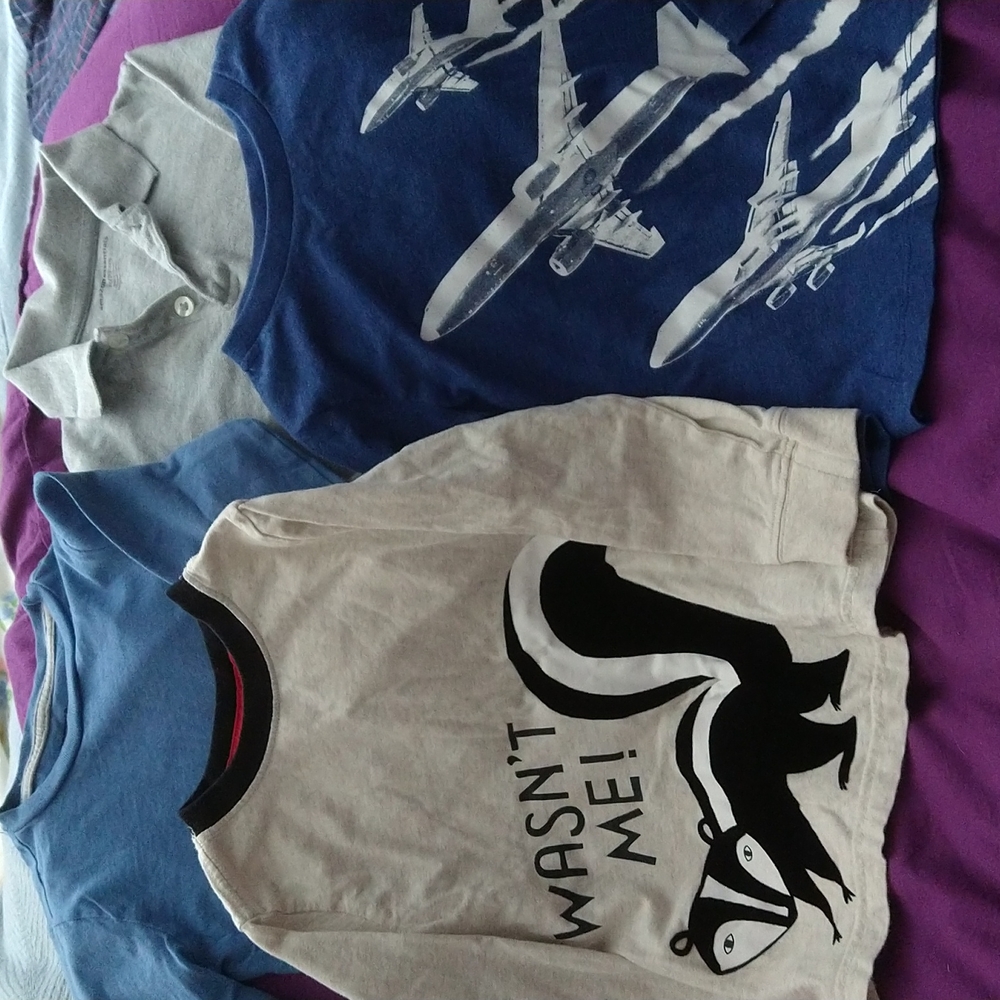 Bundle of 3 long sleeve shirts size 3T